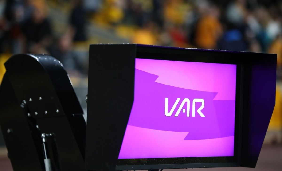 Công Nghệ VAR Là Gì? Tất Tần Tật Về Trợ Lý Trọng Tài Video